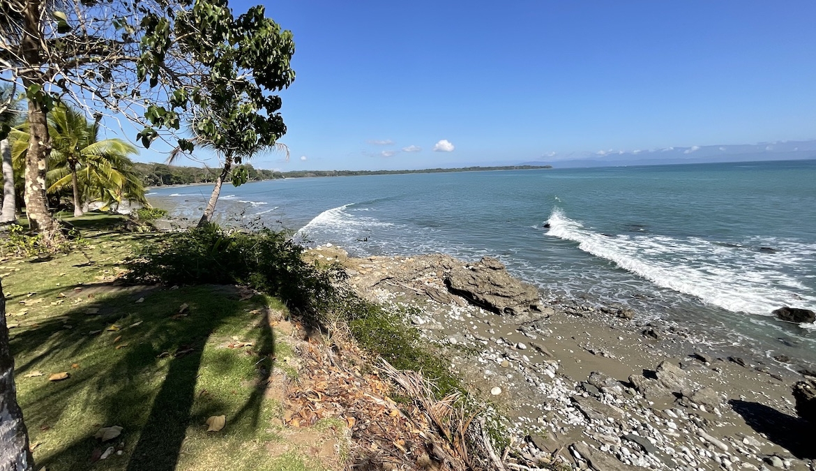 punta-sonada-point-break-estate
