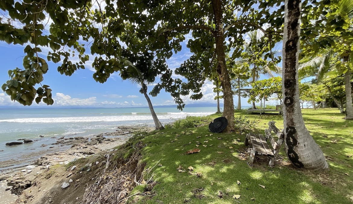 punta-sonada-point-break-estate