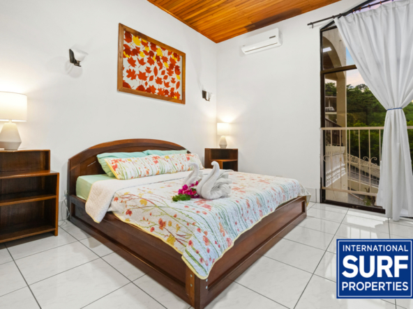 ocean-view-homes-with-19-rooms-playas-del-coco