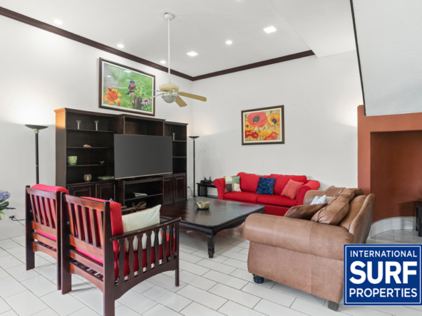 ocean-view-homes-with-19-rooms-playas-del-coco