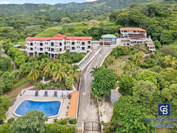 ocean-view-homes-with-19-rooms-playas-del-coco