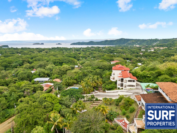 ocean-view-homes-with-19-rooms-playas-del-coco