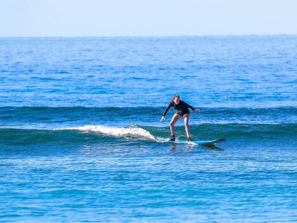 plays-del-coco-surf-wave