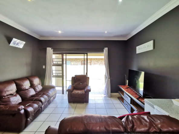 2-bedroom-villa-at-jeffreys-bay