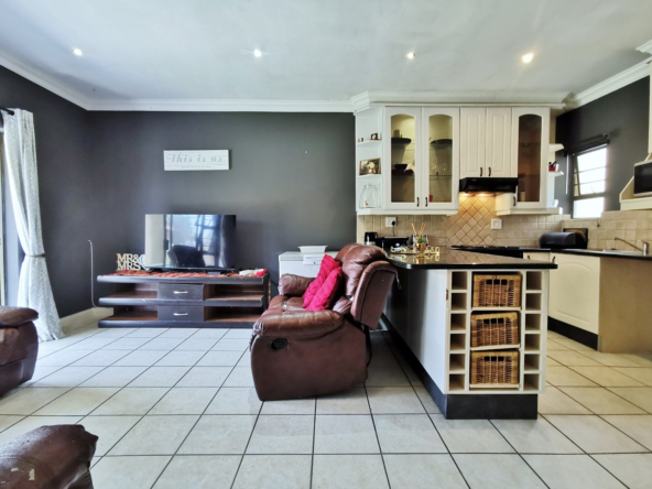 2-bedroom-villa-at-jeffreys-bay