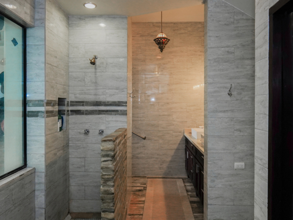 luxury-surf-villa-popoyo