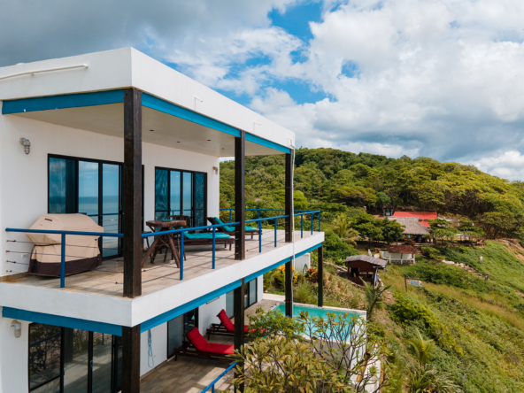 luxury-surf-villa-popoyo
