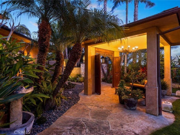 exclusive-balinese-palace-in-orange-county