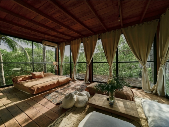 yoga-surf-shacks-at-la-saladita