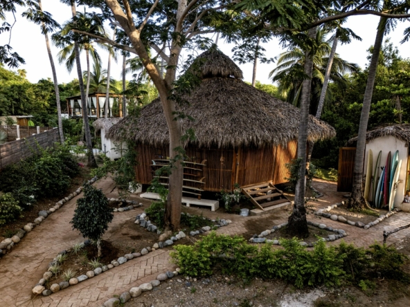 yoga-surf-shacks-at-la-saladita