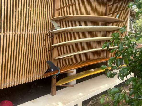yoga-surf-shacks-at-la-saladita