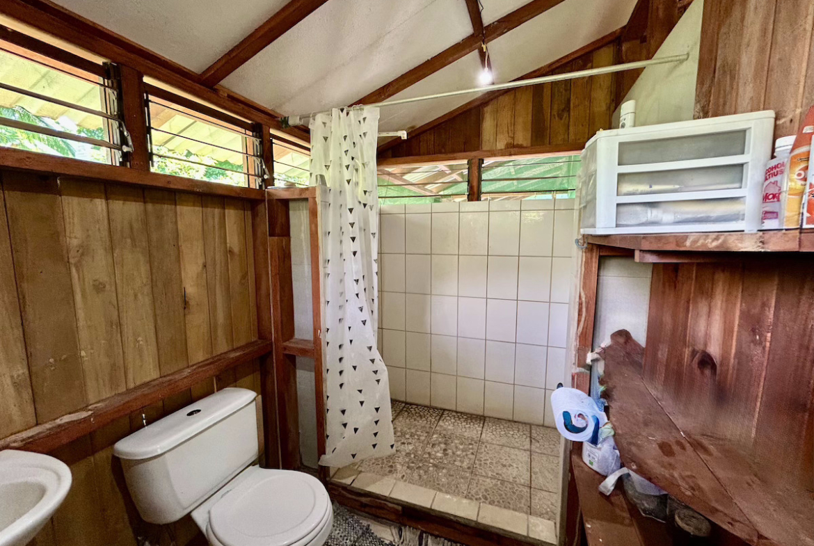 sombrero-beach-surf-shack-osa-peninsula