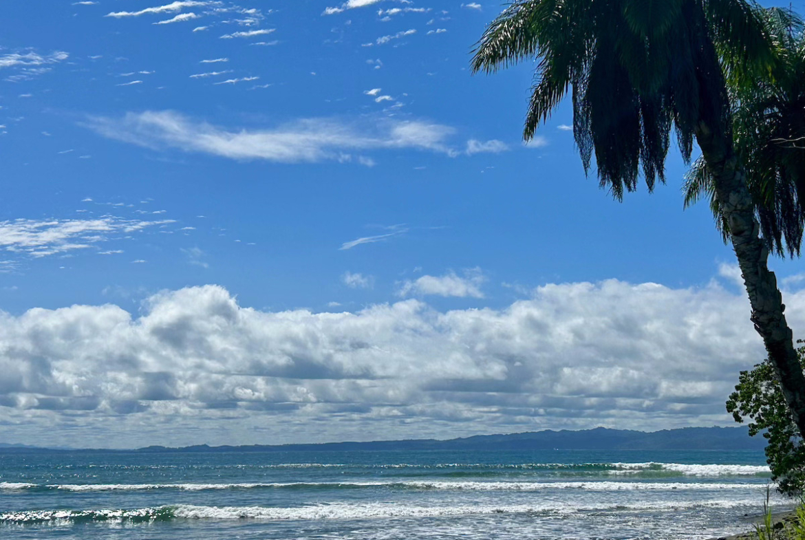 sombrero-beach-surf-shack-osa-peninsula