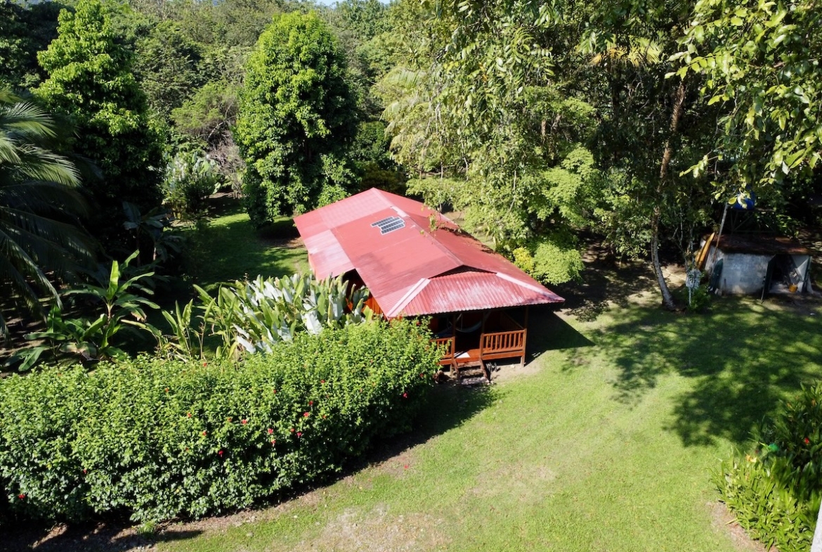 sombrero-beach-surf-shack-osa-peninsula