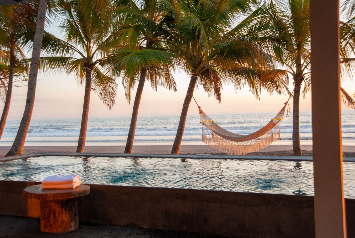 oceanfront-income-producing-villa-el-salvador