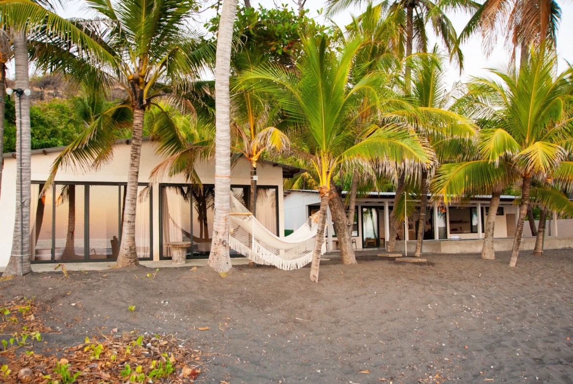 oceanfront-income-producing-villa-el-salvador