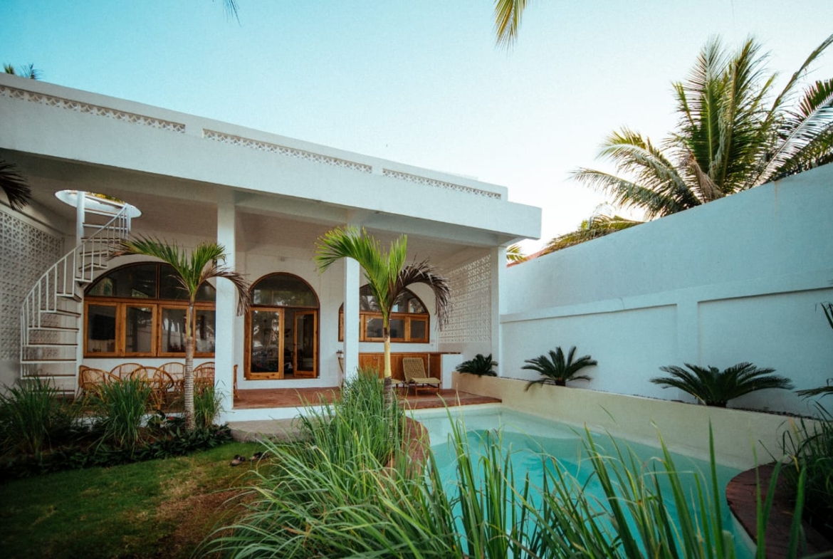 casa-stella-mandiri-beach-krui