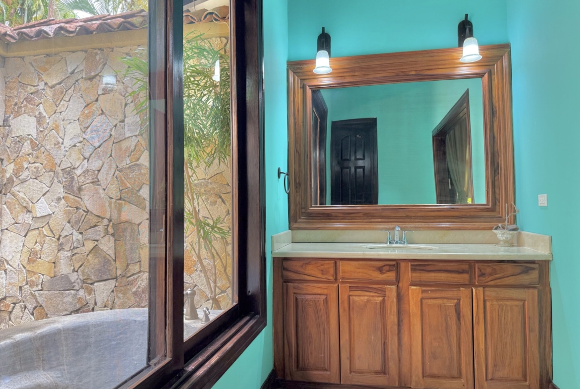 pavones-walk-to-the-beach-hacienda-home-for-sale