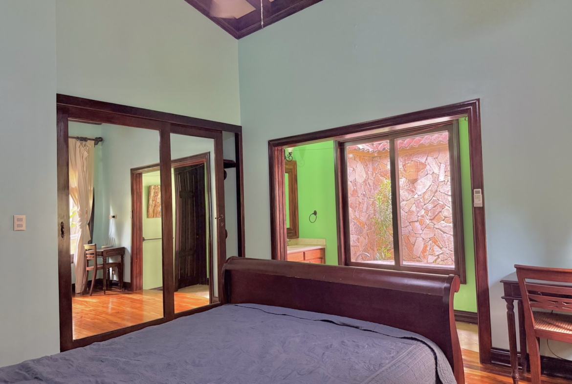 pavones-walk-to-the-beach-hacienda-home-for-sale