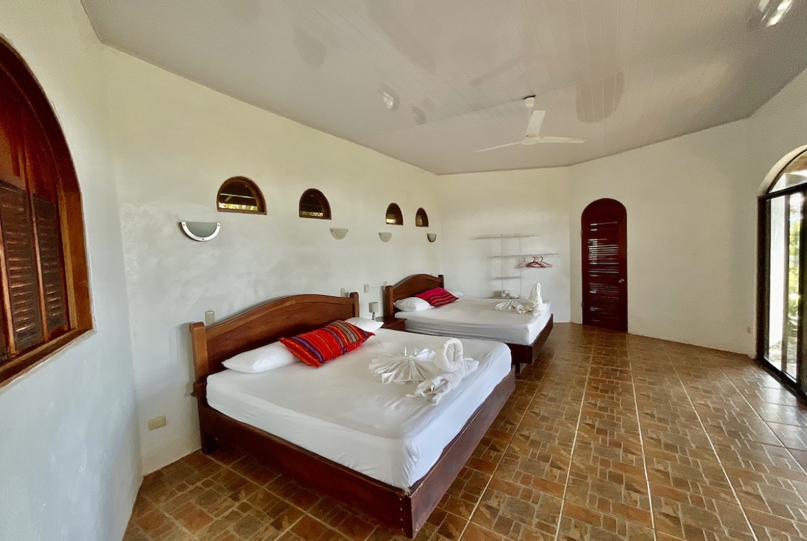 spectacular-ocean-view-resort-property