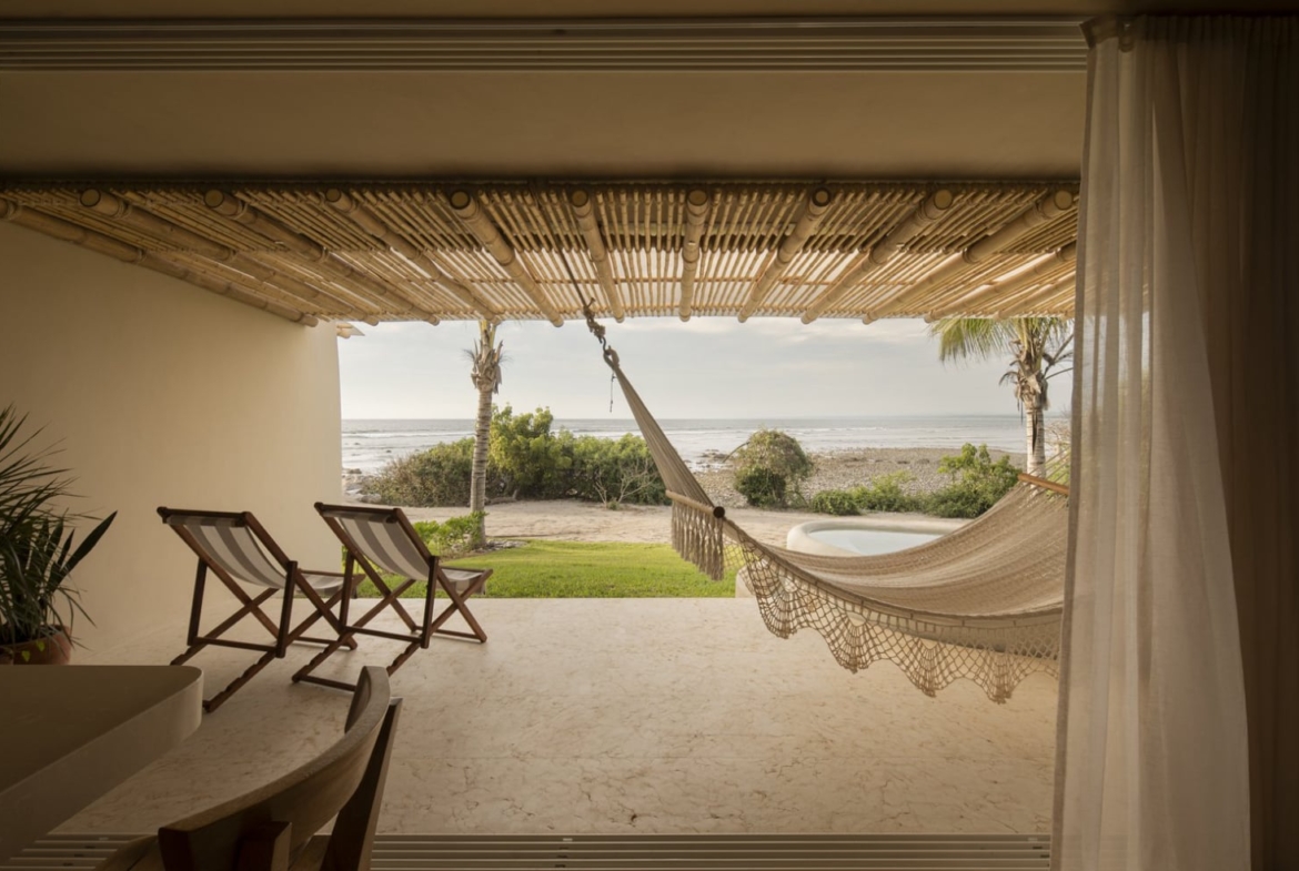 los-panchos-beachfront-for-sale