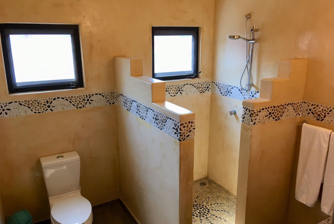 casa-cool-saladita-for-sale